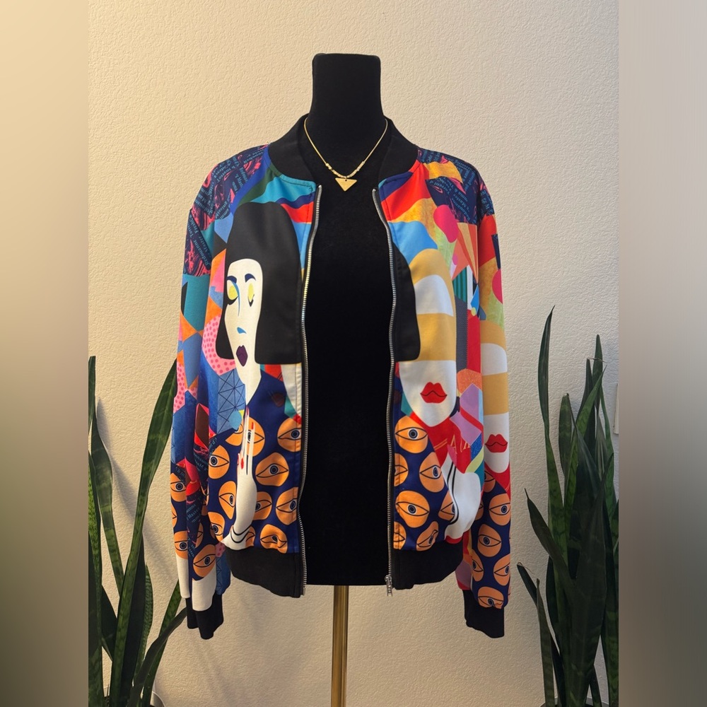 SHEIN Women’s Graphic Bomber Jacket‎ Large Colorful Vibrant Abstract Face Trendy